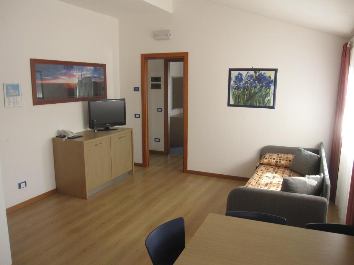 Park Hotel Pineta & Dependance Suite Eraclea Mare Exterior photo