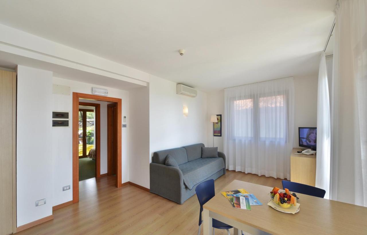 Park Hotel Pineta & Dependance Suite Eraclea Mare Exterior photo