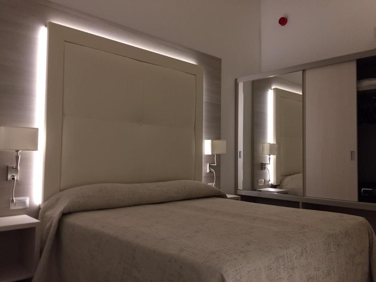 Park Hotel Pineta & Dependance Suite Eraclea Mare Exterior photo