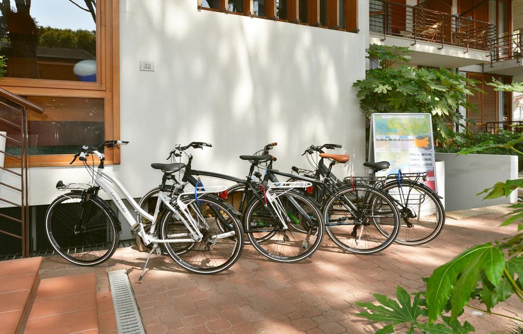 Park Hotel Pineta & Dependance Suite Eraclea Mare Exterior photo