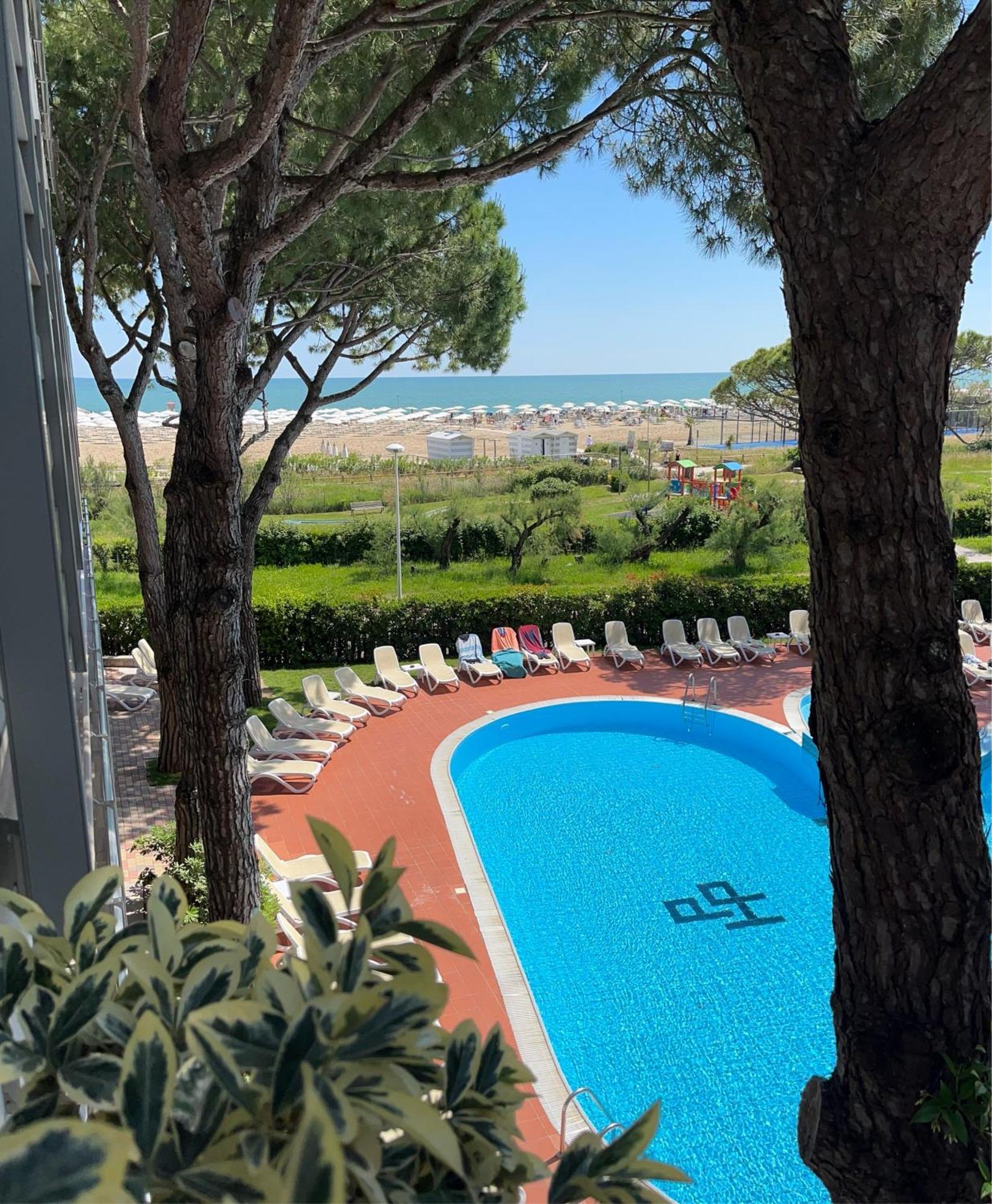 Park Hotel Pineta & Dependance Suite Eraclea Mare Exterior photo