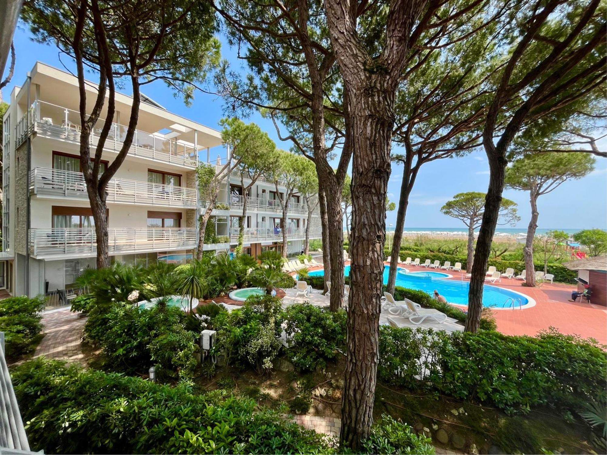 Park Hotel Pineta & Dependance Suite Eraclea Mare Exterior photo