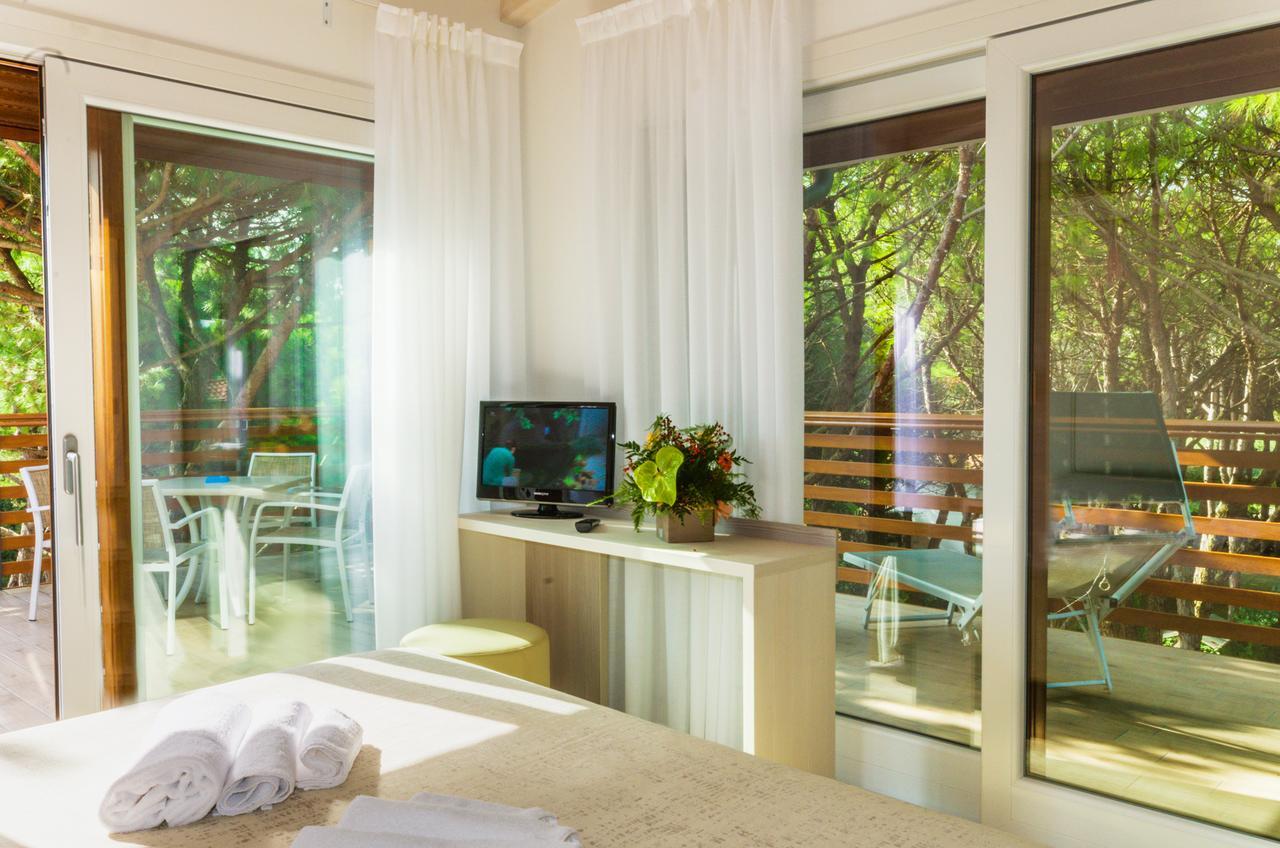 Park Hotel Pineta & Dependance Suite Eraclea Mare Exterior photo